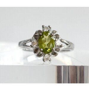Peridot Accented Minimalist Sterling Silver 925 Vintage Ring - sz 6